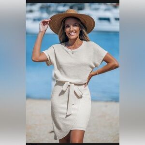 Cupshe Beige Round Neck Short Sleeve Asymmetrical Hem Mini Dress size small